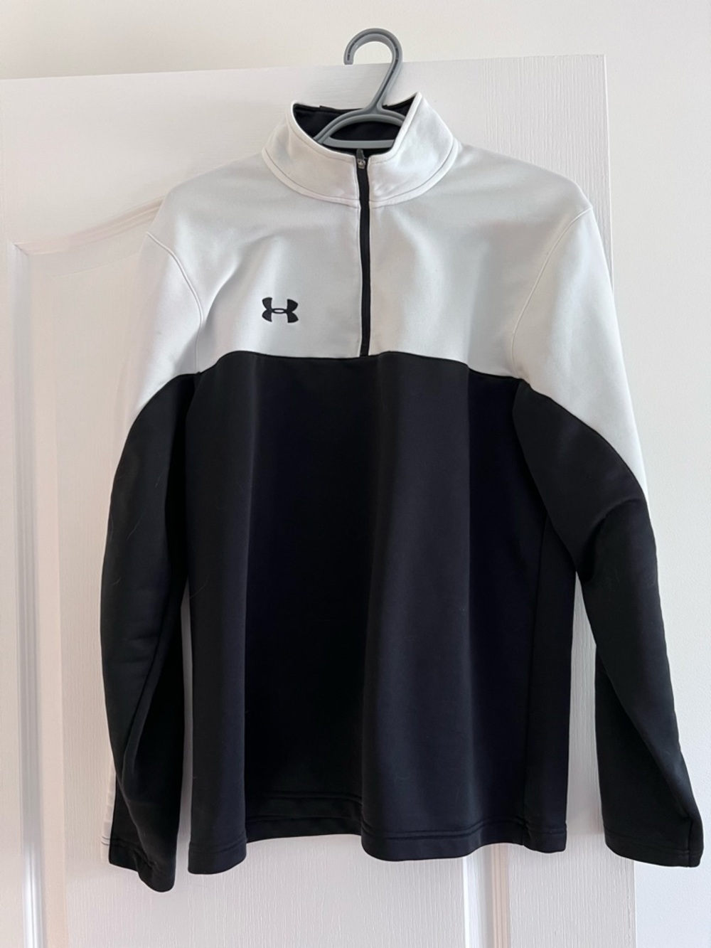 Under Armour White and Black Half-Zip Performance Pullover